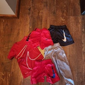 Boys 3T nike lot